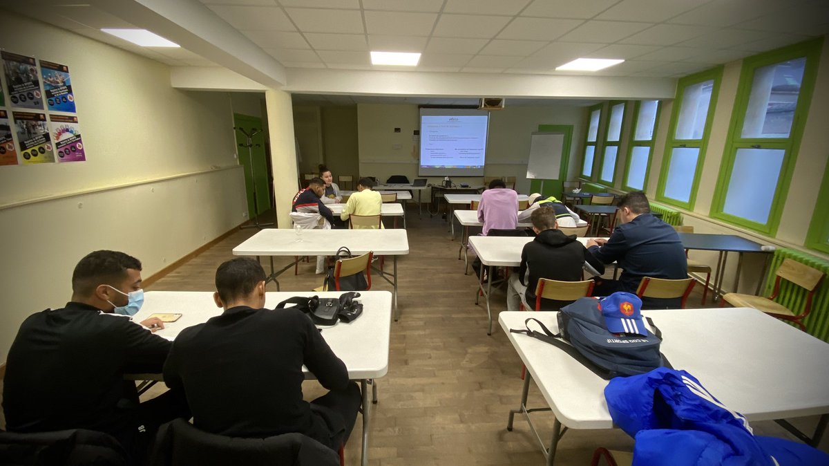 🚨 Lancement de la 1ère semaine #CQPALS promo 21/22.

🗓 Cette année sera exclusivement réservée à la mention #JSJO avec un groupe de 14 stagiaires.

<a href="/ufolepbfc/">UFOLEP BFC</a> 
#ufolep #sportsociete #qualification #formationprofessionnelle #servicecivique #parcourscoordonné #competences