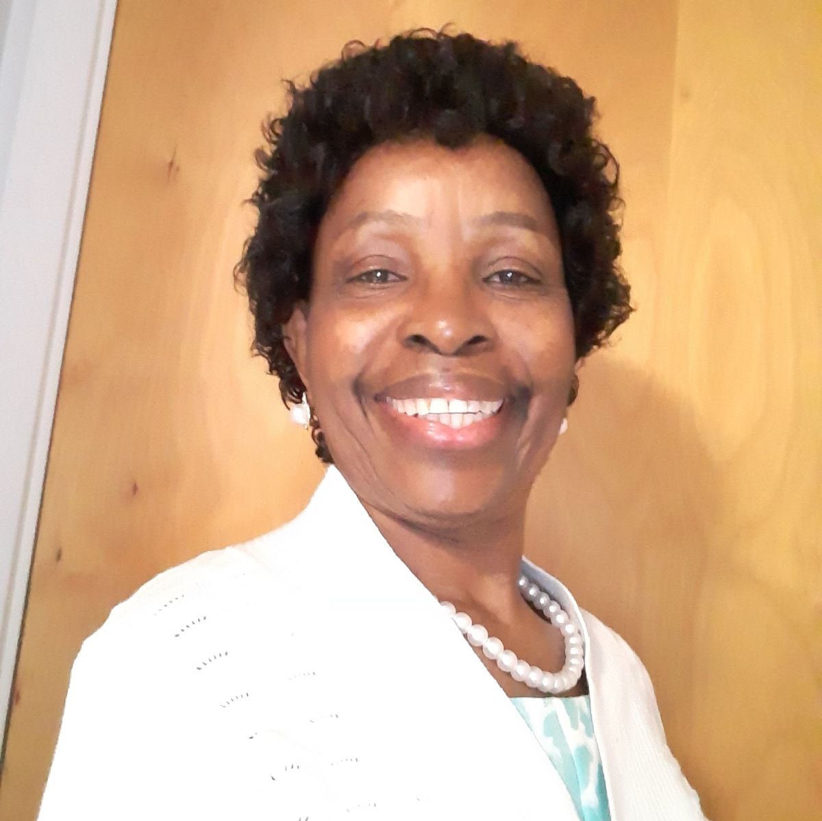 "I always say to my family &amp; friends, ‘It was Boston Medical Center that saved my life.'”✨ 

A non-smoker, Eunice was surprised to learn of her #lungcancer diagnosis &amp; was referred to <a href="/KeiSuzukiMD/">Kei Suzuki</a> &amp; team for #thoracicsurgery and care🏥  

Read her story: bit.ly/30DDlTK