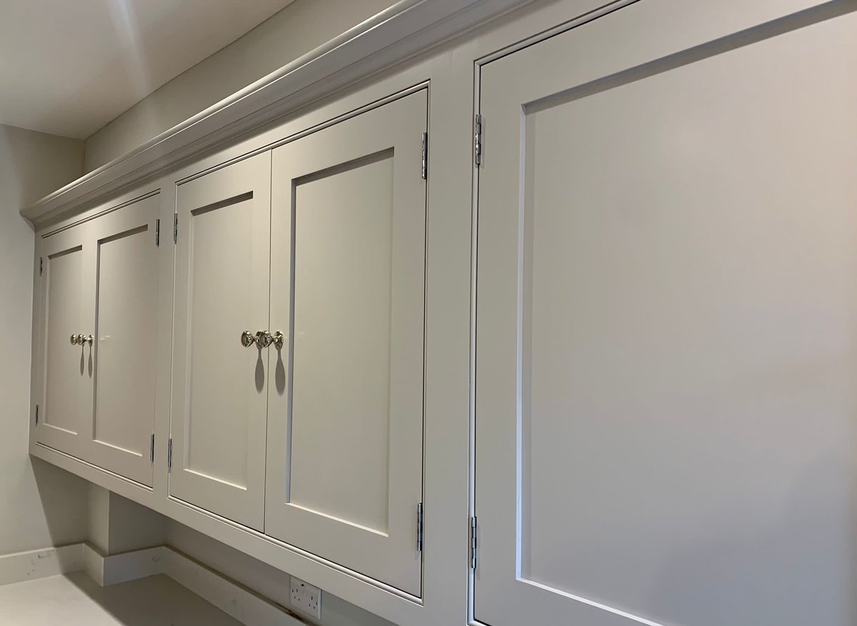 PcbPaul's tweet photo. Christchurch Hand Painted kitchens London and home counties 
https://t.co/2tenJ3NmS0 
#hpknorthants 
#TikkurilaUK 
#kitchensdirect https://t.co/lMSh7d2ytU