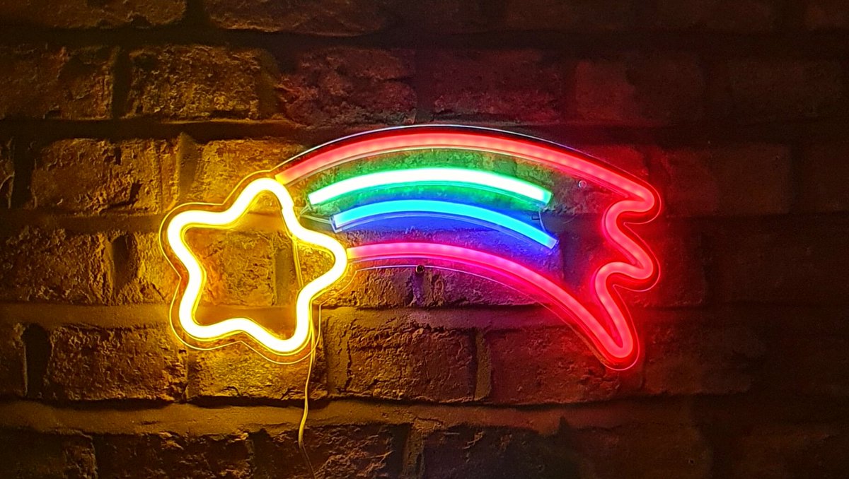 PlushLifeUk's tweet photo. Looking for a fun gift this Christmas, we've got a fab range of neon lights waiting for you, shoot on over to our website to find them! 

https://t.co/1DK6NVjctU

#uniquegiftideas #kidsroomdecor https://t.co/p8gvtOspzm