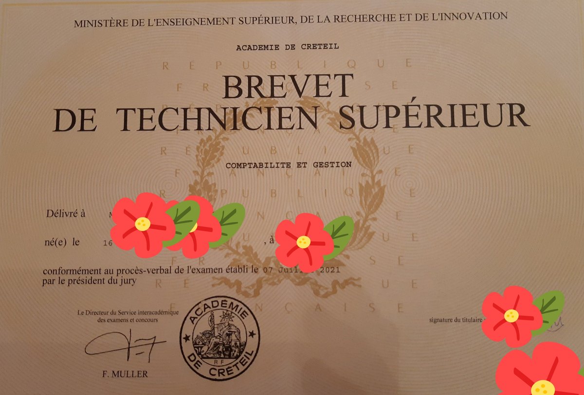 Ils voulaient l'envoyer en IME.
Ils disaient qu'il ne pourrait jamais suivre en milieu ordinaire.
Ils disaient qu'il n'arriverait à rien. 
Et voilà. 
Ils avaient tort. 
Et moi, je suis fière de mon fils. ❤️