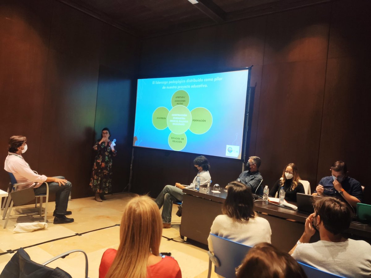 Colegio El Gracia (@colegioelgracia) on Twitter photo El <a href="/ColegioElGracia/">Colegio El Gracia</a> presente en la Mesa de Comunidades de Aprendizaje hablando de Liderazgo Compartido en el I Congreso Internacional de innovación educativa #CongresoInnovaEduAnd. <a href="/EducaAnd/">Consejería Desarrollo Educativo y FP</a> @EducaAndInnova <a href="/cepmalaga/">CEP de Málaga</a> <a href="/Malagaconvive/">Gabinete Convivencia e Igualdad</a> #CdA <a href="/UMA_DOE/">Dpto. de Didáctica y Organización Escolar UMA</a> <a href="/IES_Gaona/">IES Vicente Espinel</a> @educacionenmlg El <a href="/ColegioElGracia/">Colegio El Gracia</a> presente en la Mesa de Comunidades de Aprendizaje hablando de Liderazgo Compartido en el I Congreso Internacional de innovación educativa #CongresoInnovaEduAnd. <a href="/EducaAnd/">Consejería Desarrollo Educativo y FP</a> @EducaAndInnova <a href="/cepmalaga/">CEP de Málaga</a> <a href="/Malagaconvive/">Gabinete Convivencia e Igualdad</a> #CdA <a href="/UMA_DOE/">Dpto. de Didáctica y Organización Escolar UMA</a> <a href="/IES_Gaona/">IES Vicente Espinel</a> @educacionenmlg