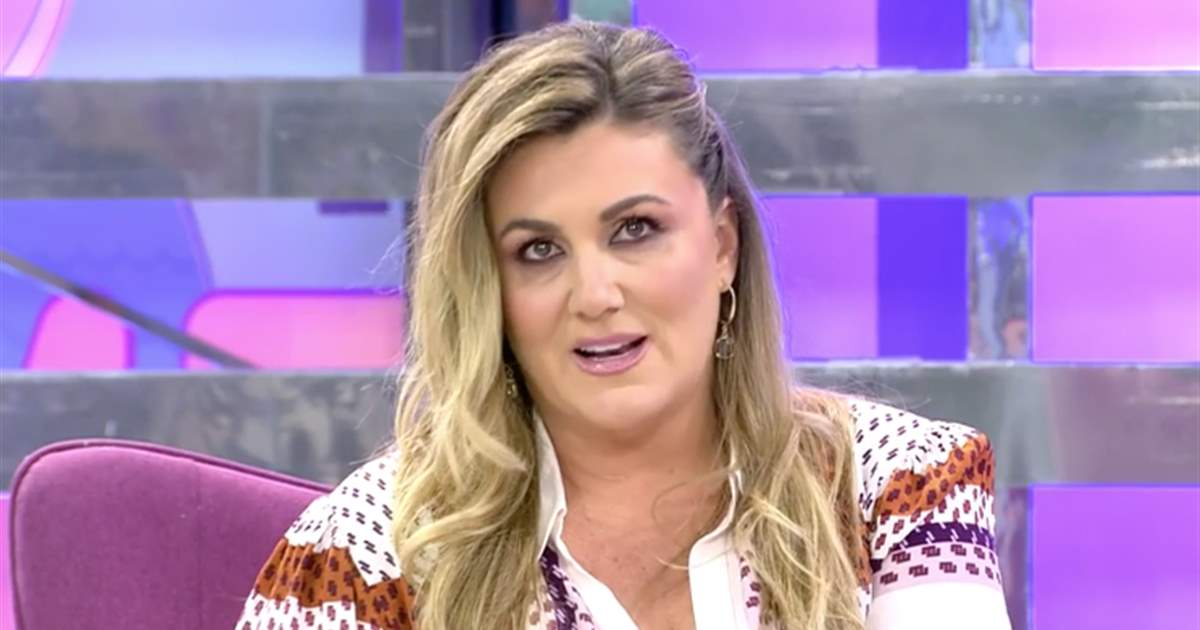 Lecturas's tweet photo. Carlota Corredera, emocionada, dedica su último premio a Rocío Carrasco #yoveosálvame  https://t.co/Gz5dwL96gx https://t.co/4meUafwdX0