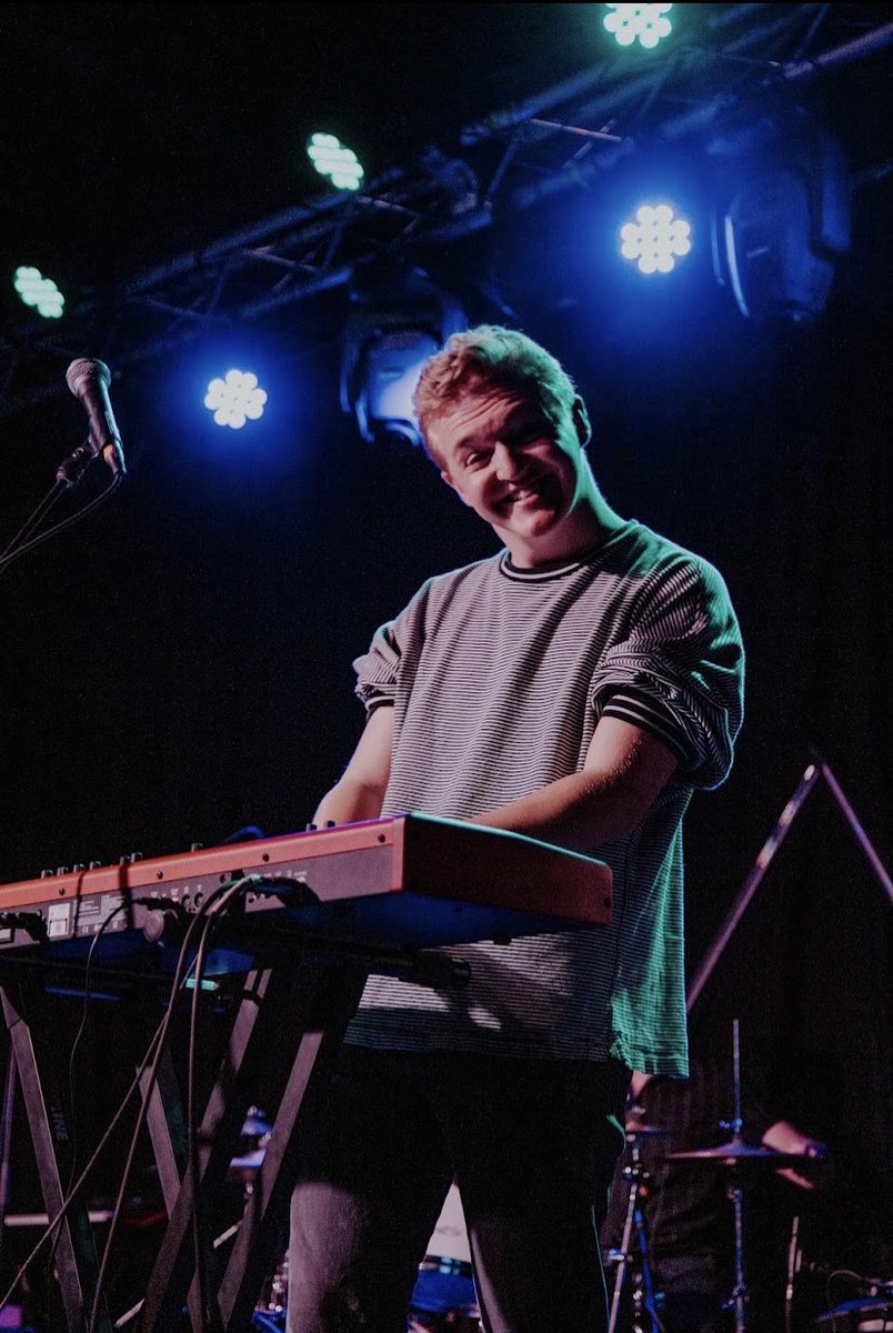 defmoemusic's tweet photo. The Metro 11/10/21 📸: @skyvlowe and @ness_holt017 https://t.co/HbLwrnkhX1