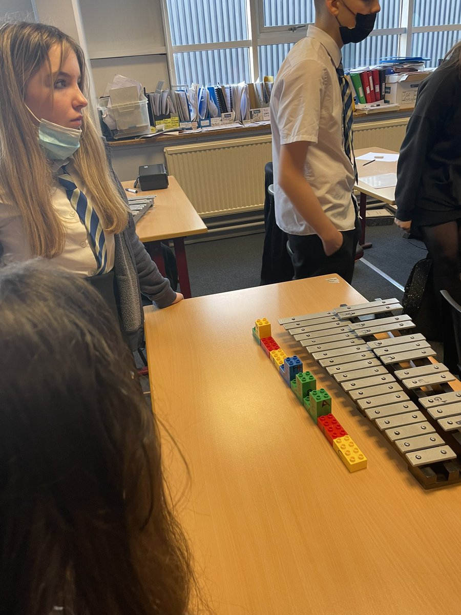 LourdesPerfArts's tweet photo. Mrs MacVicar’s S3 using Lego for scales and chord building #legoforlearning @LourdesSec #teamwork https://t.co/MT6eMvojsB