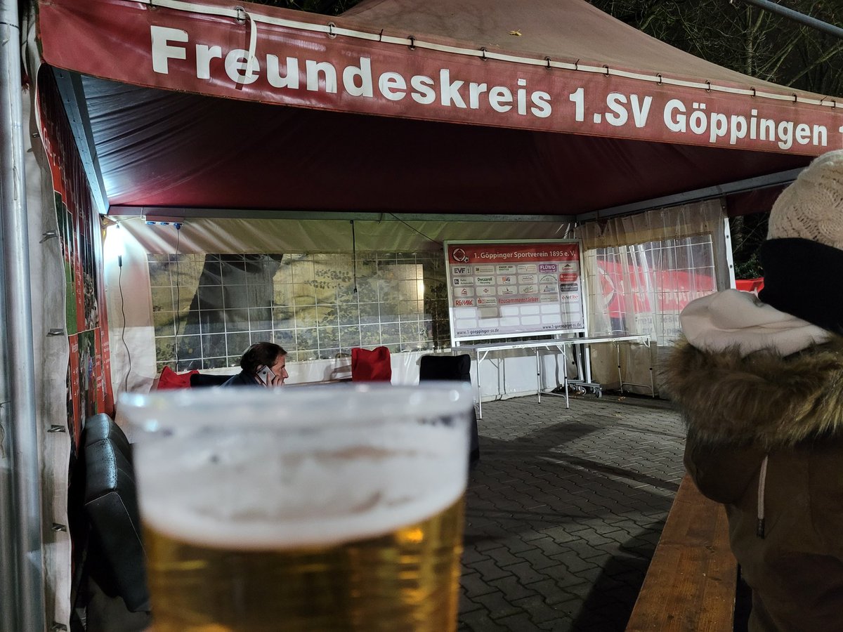 oldschool_STR's tweet photo. #SS05 #Reutlingen at #1. SV #Göppingen
#Oberliga #BadenWuerttemberg 
#InTheVIP 😎🍺 https://t.co/FDZuacSkdE