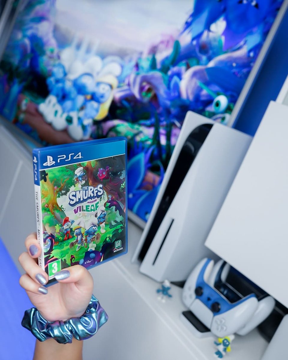 0gCns0's tweet photo. Have you played this? 💙🤍 
.
#Smurfs #childhood https://t.co/OUf9gKyxMM