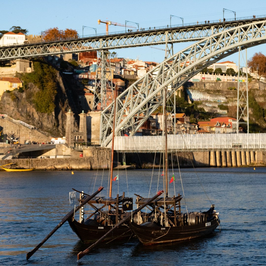 visitportugal's tweet photo. New day, new adventures! We went back on road with our #Rout_e - a project based on sustainable ways to travel - and we went by electric motorcycles to #Porto! We had a busy day visiting WOW - World of Wine & Sandman
#visitportugal #visitportoandnorth #VisitPortugal 2/2 https://t.co/vUphWv1GwA