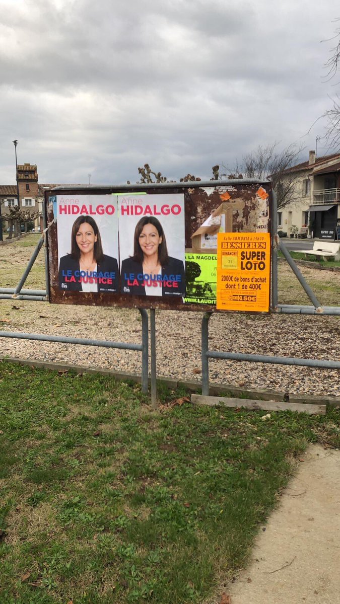 socialistes31's tweet photo. La Haute-Garonne est avec @Anne_Hidalgo ! Nous avons battu le pavé à #Montastruc-la-Conseillère, #Layrac-sur-Tarn et #Villematier pour vous parler de notre projet #Hidalgo2022.
Nos 10 premières propositions : 2/10 = L'égalité salariale femmes-hommes. https://t.co/bRSyAuzVpG