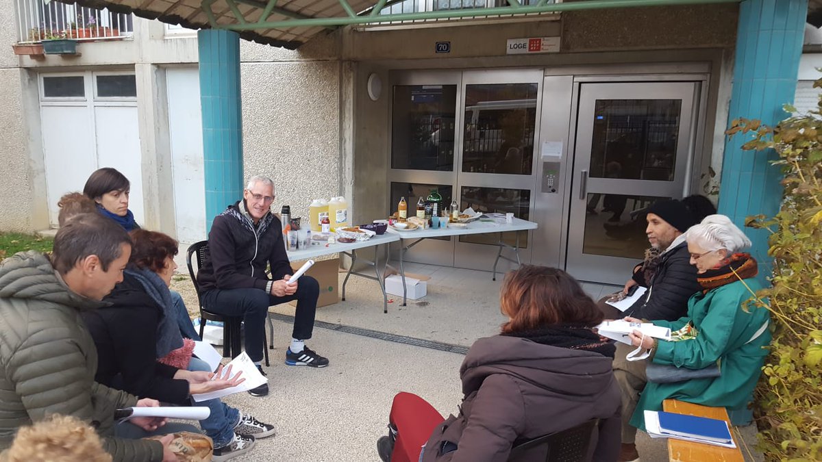 AssoVrac's tweet photo. [Développement] 
Pour la 1ère fois, VRAC quitte les zones urbanisées pour un développement plus rural, dans la Drôme. Là-bas aussi, le manque d'accès aux produits de qualité est une réalité ! 
Premières dégustations à Die il y a quelques jours, premières commandes début 2022. https://t.co/1ZDNmKSP9j