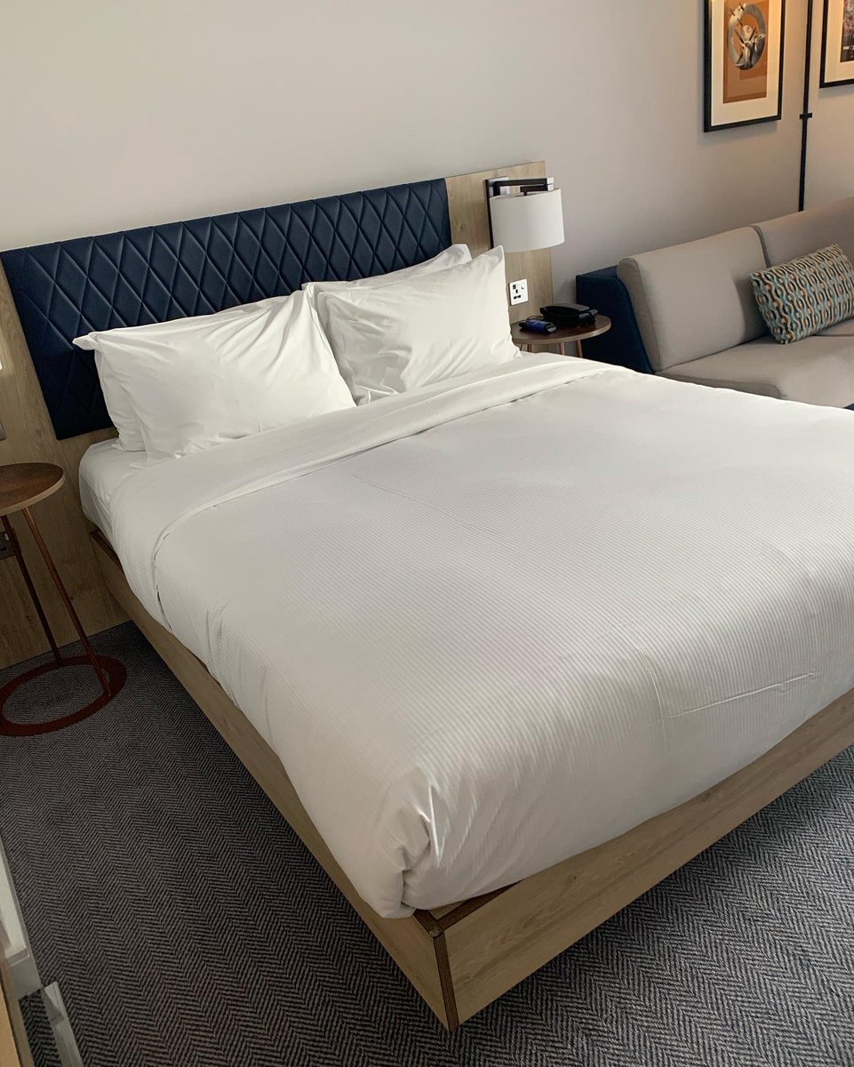 Phoenix Travel tweet media