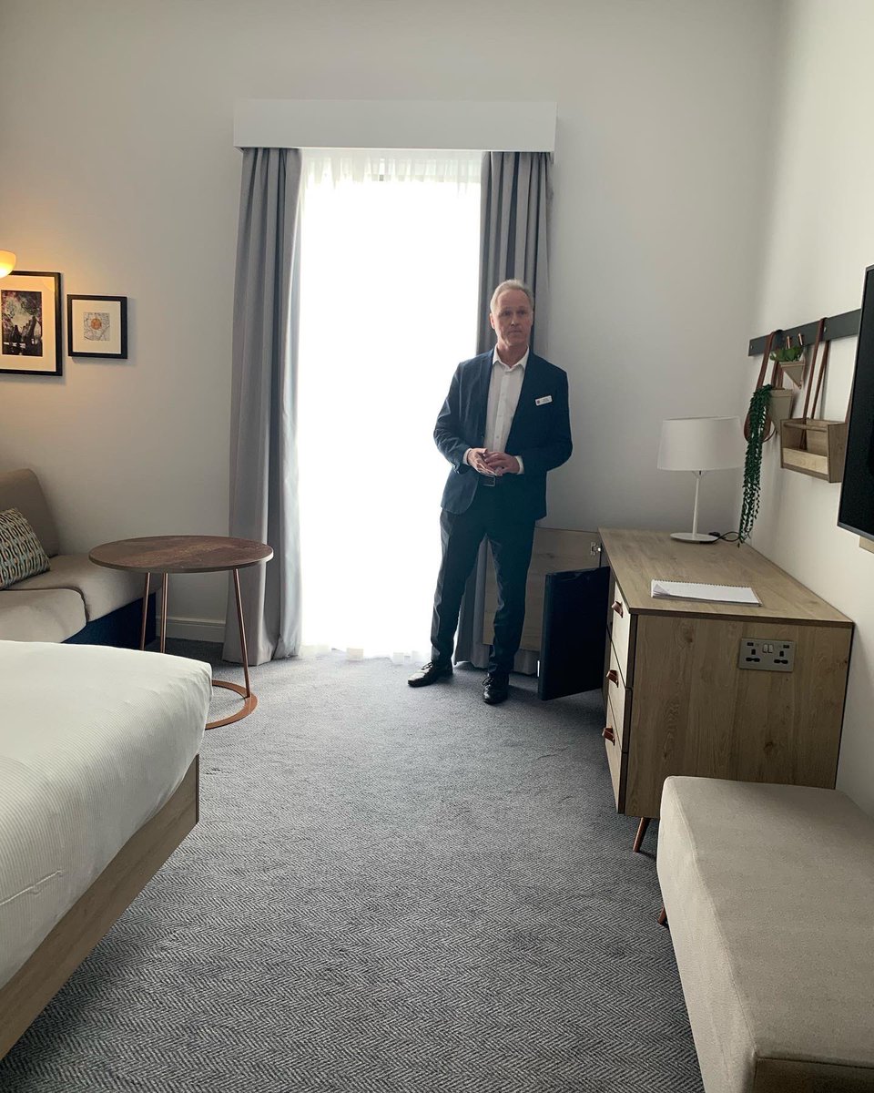 Phoenix Travel tweet media