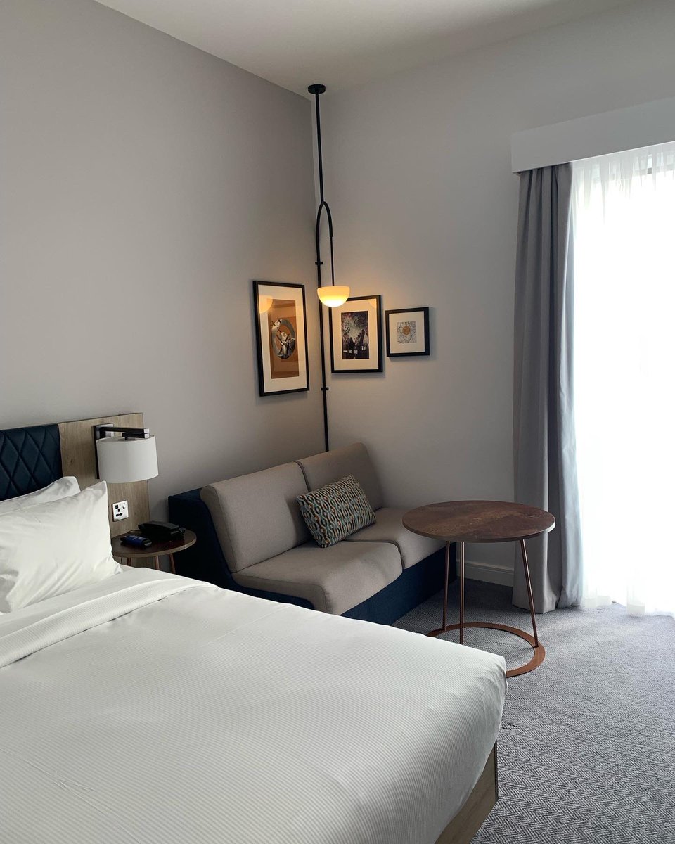 Phoenix Travel tweet media