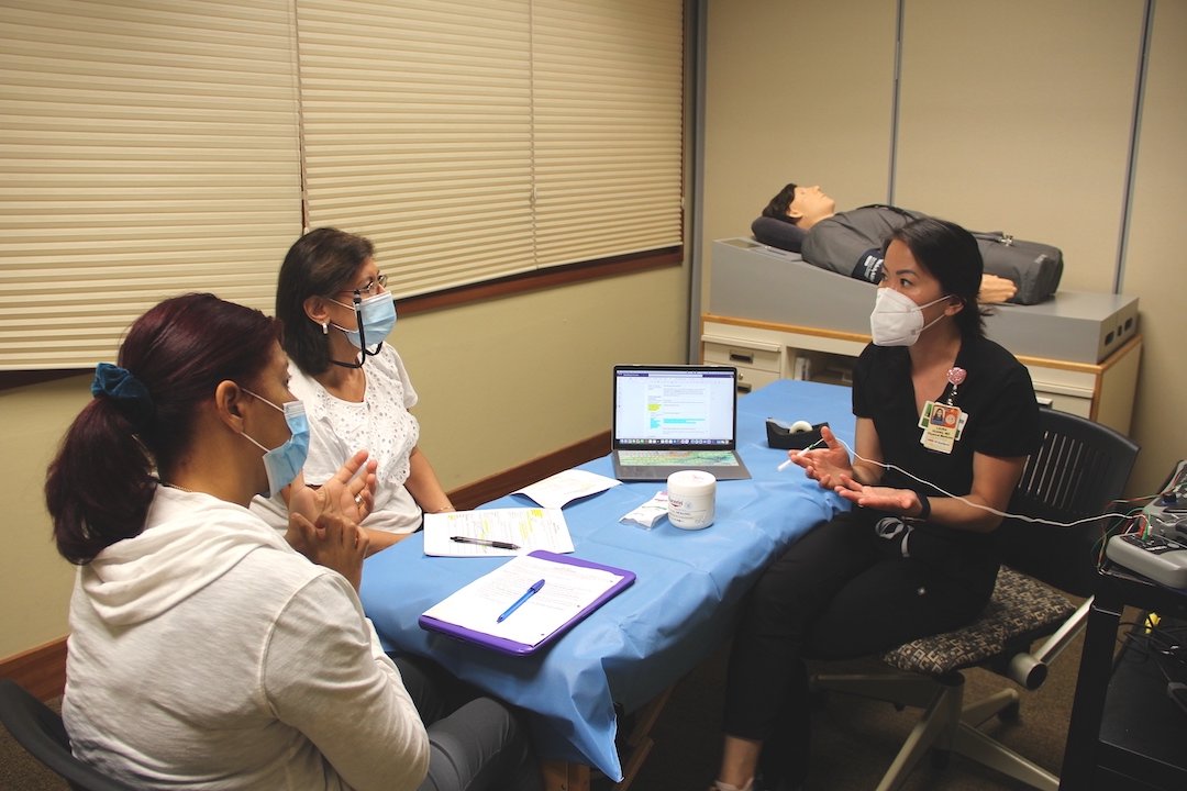 UMGordonCenter's tweet photo. Take a sneak peek at our #StandardizedPatients (SPs) training with Dr. Laura Huang for the first iteration of Objective Structured Clinical Examinations (OSCEs) for Physical Medicine and Rehabilitation residents.
#GordonCenter #UMiami #Harvey #HealthcareSim #SimEducation #MedEd https://t.co/Ym505Tfa6o