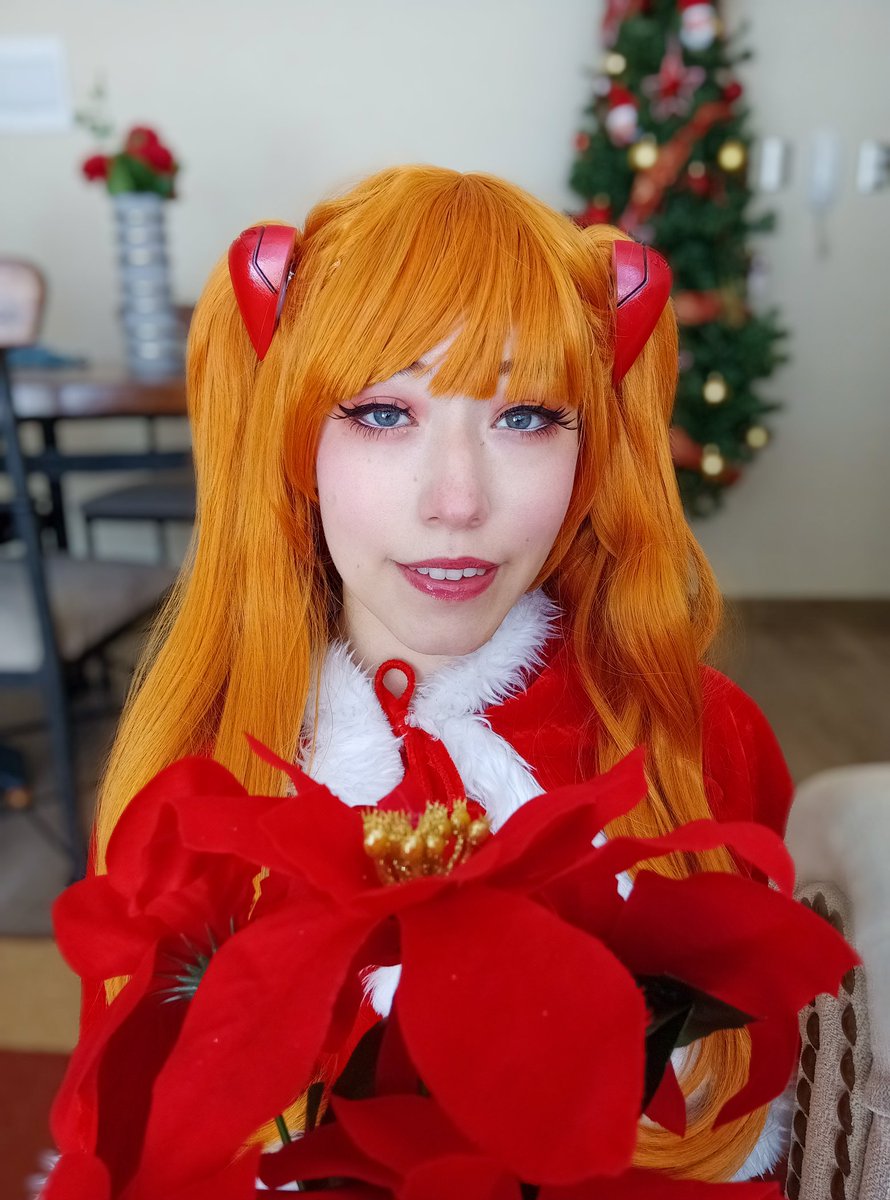 _Miyuu_Cosplay's tweet photo. Asuka navideña ❤️ 
https://t.co/EQzNTHjtYK
#asuka #asukalangley #eva #evangelion #nge #rei #reiayanami #ayanami #anime #oldanimeaesthetic #asukalangleysoryu #eva01 #eva02 #eva03 #mecha #aesthetic #oldanime https://t.co/jomK7YrGDH