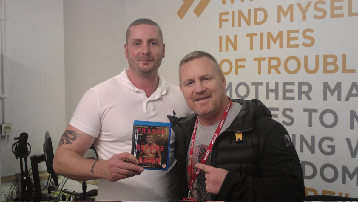 TimMorris81's tweet photo. Walton Radio's 1st guest since lockdown back in March 2020. Author Billy Moore @billymooreAPBD came in to support @HMP_Liverpool to speak to the men about the possibility of a better life after prison. Always a pleasure having you in Billy. Never give up no matter how low you get https://t.co/jjiz3obzl3