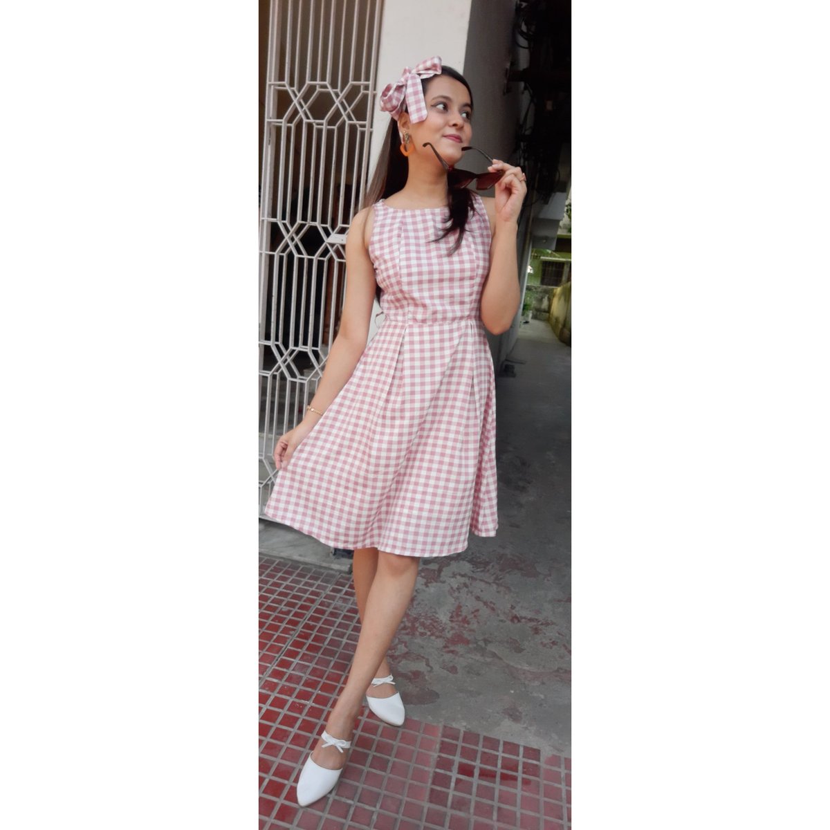 rimlee_sarmah's tweet photo. Retro for a while!💫
.
.
.
.
.
#virtualfreshers #nitsilchar #Retro #retrobollywood https://t.co/gQUzIaZlWs