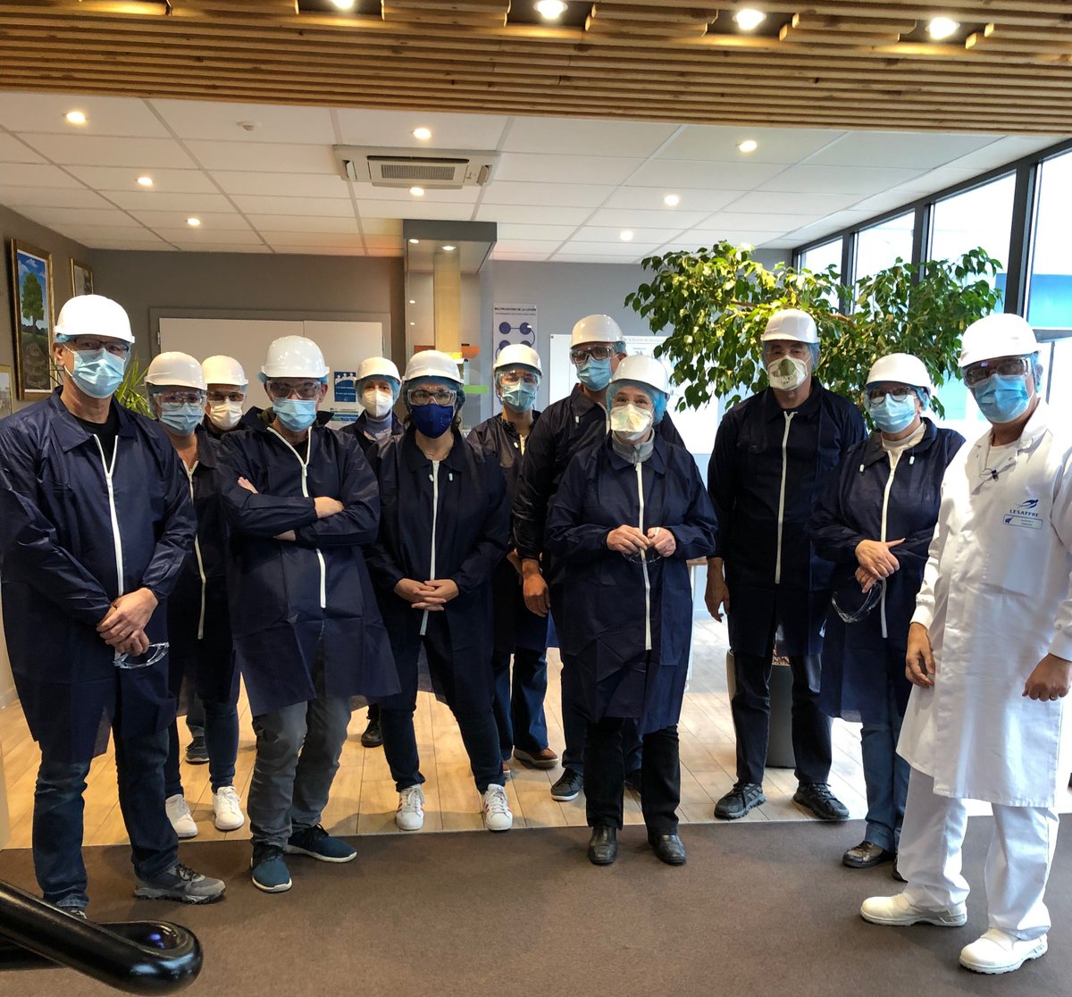 Lesaffre_Group's tweet photo. A la découverte de la levure !!!
Bienvenue à nos visiteurs du jour, sur le site de #Lesaffre Panification France, de Strasbourg.
🏭😀#DCQVM
#DécouvrezCeQueVousMangez 2021 😋
Opération organisée en partenariat avec l'@ANIA_FRANCE https://t.co/t9n2y51QT9