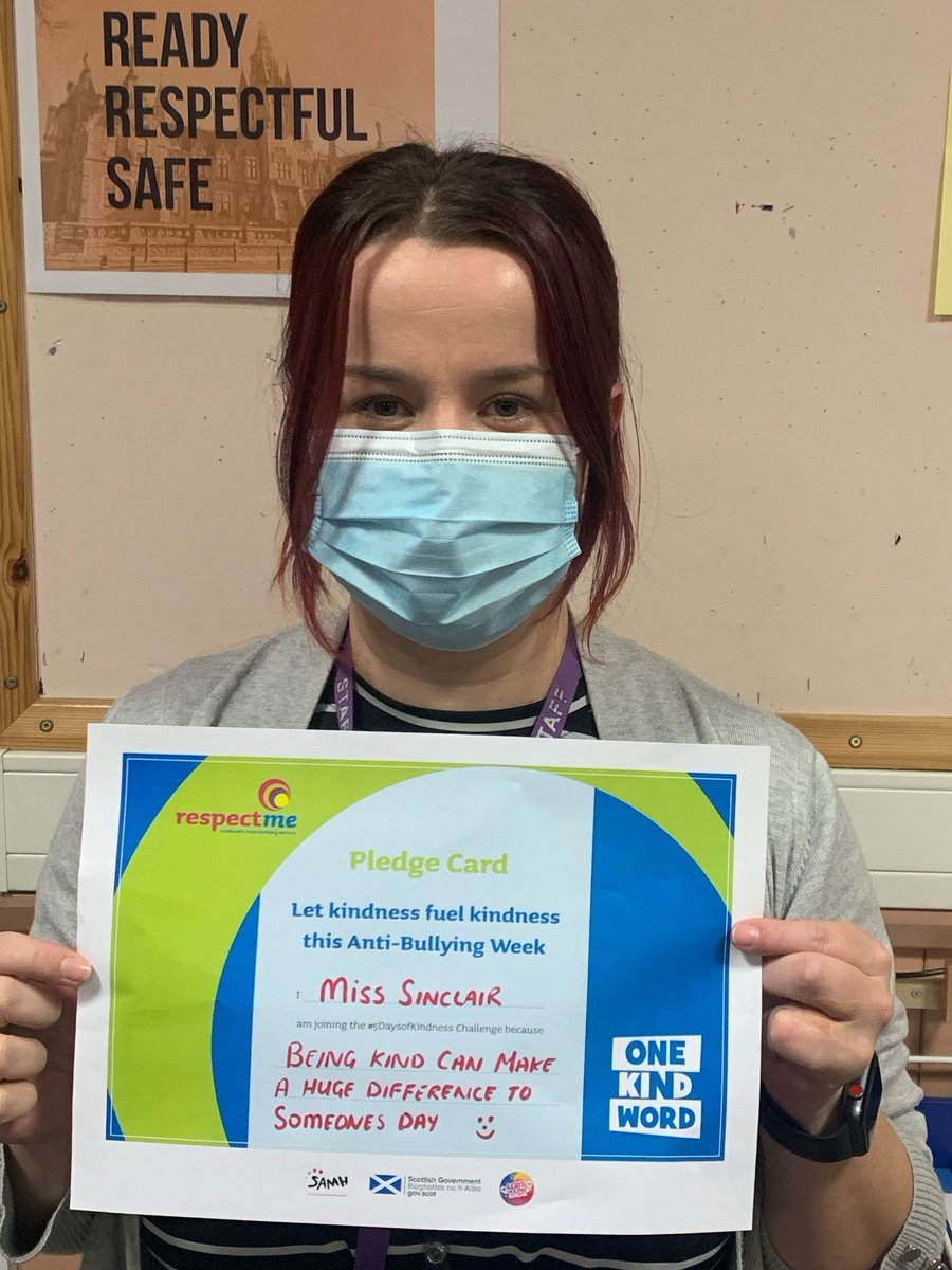 morganacademy1's tweet photo. Miss Sinclair and Mr Wallace with their pledges #5DaysofKindness #antibullyingweek2021 @_respectme_ @DundeeHWB1 @DundeeLearning https://t.co/olVAchZY8h