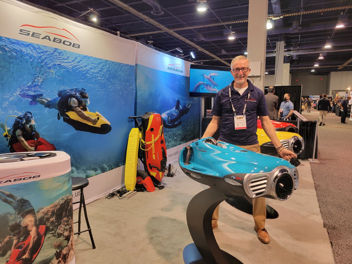CascadeGF's tweet photo. These are sweeeet scooters! @SEABOBofficial @DEMA_Show #demashow2021 #godivenow https://t.co/KlRiBmw844