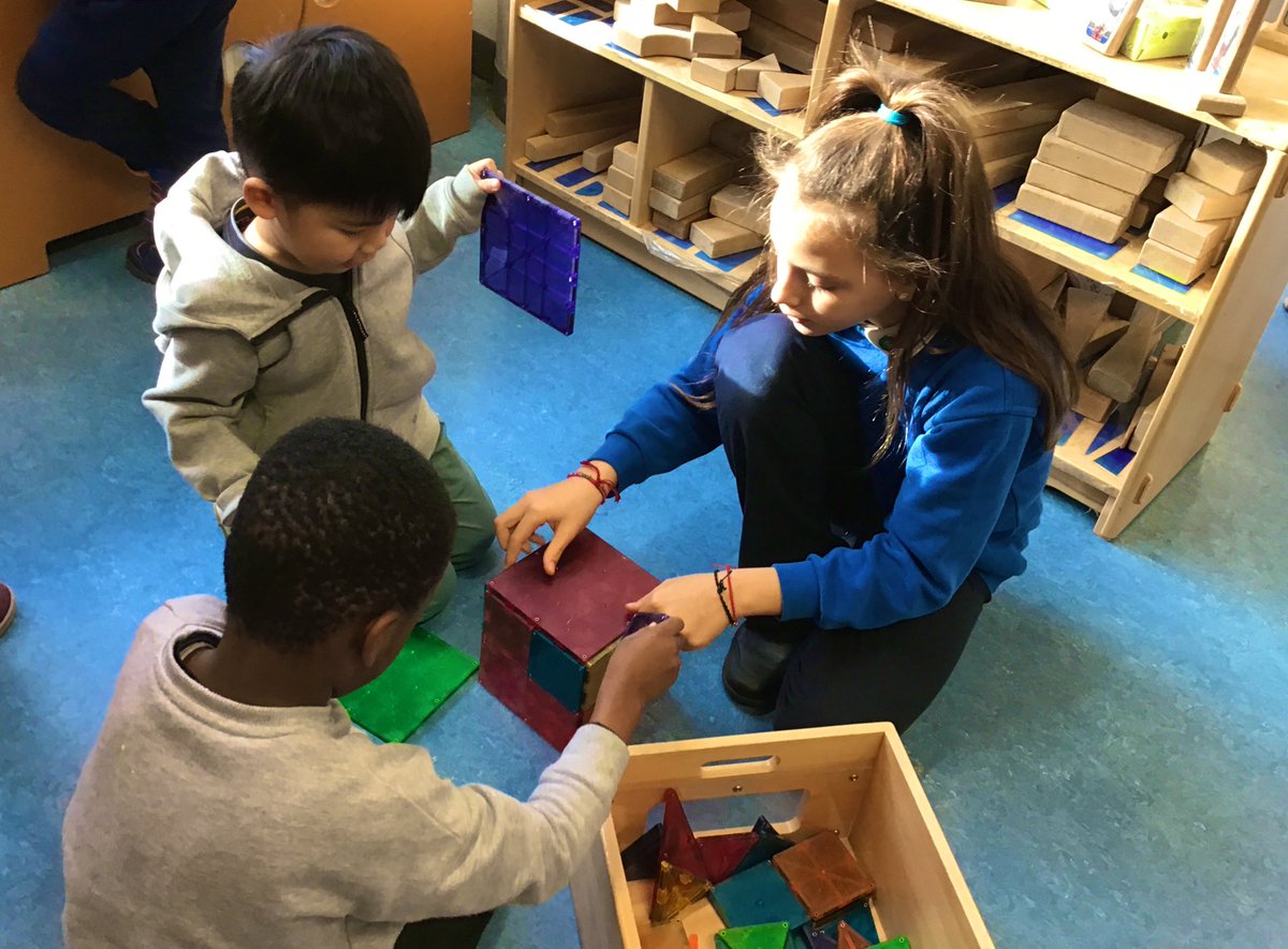 BSNJSV's tweet photo. We are very fortunate to have a little help from Year 6 students twice a week. They help us with our lunch and play games with us. Peer to peer learning opportunities in #JSVFS1 #JSVFS1 https://t.co/gOohLIHNms