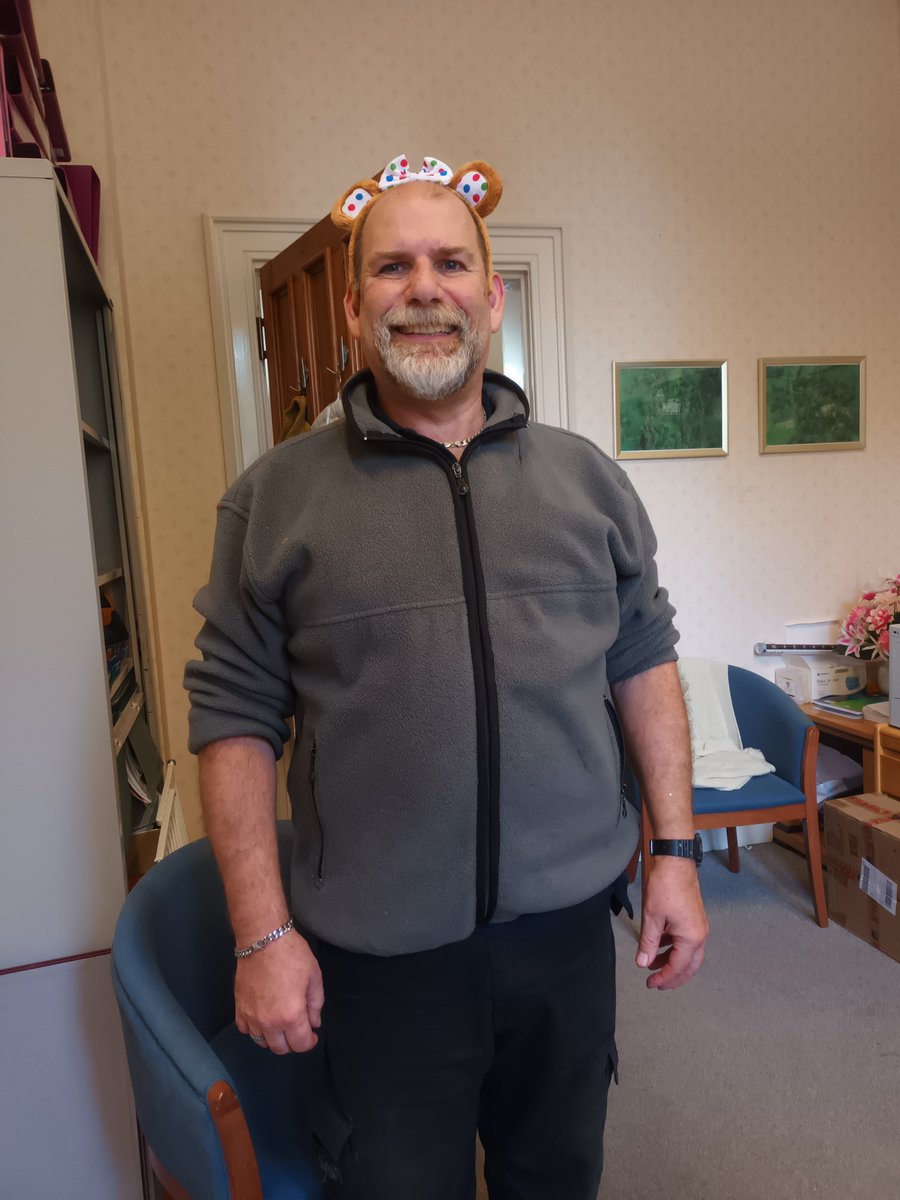 NowtonCourt's tweet photo. @NowtonCourt held a sponsor 'pitch &amp; putt' today for #ChildreninNeed  with everyone wearing their #pudseybear clothing &amp; ears! Tel 01284 756610 #assistedliving #covidfree  Book yourself a Tour Plz RT @987jude @PennyMPhotos @HeritageWellbei https://t.co/y9a1cJaEmz