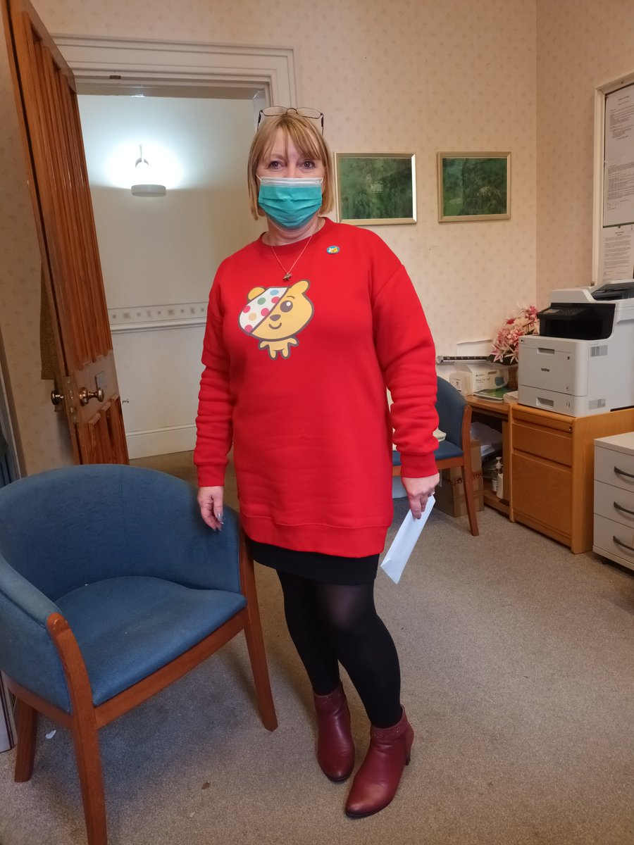 NowtonCourt's tweet photo. @NowtonCourt held a sponsor 'pitch &amp; putt' today for #ChildreninNeed  with everyone wearing their #pudseybear clothing &amp; ears! Tel 01284 756610 #assistedliving #covidfree  Book yourself a Tour Plz RT @987jude @PennyMPhotos @HeritageWellbei https://t.co/y9a1cJaEmz