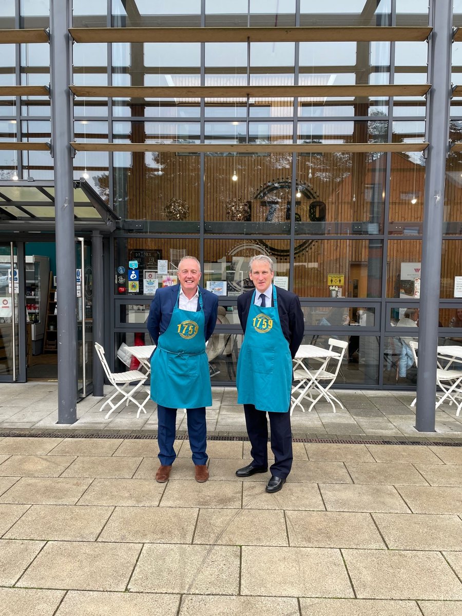 Ralph_Facey's tweet photo. Great to catch up with @DamianHinds at Cafe 1759 this afternoon to talk about Abri's plans for new homes and our commitment to creating employment opportunities, improving health and well-being and empowering our communities @abrigroup https://t.co/tJvOUG1Nxj
