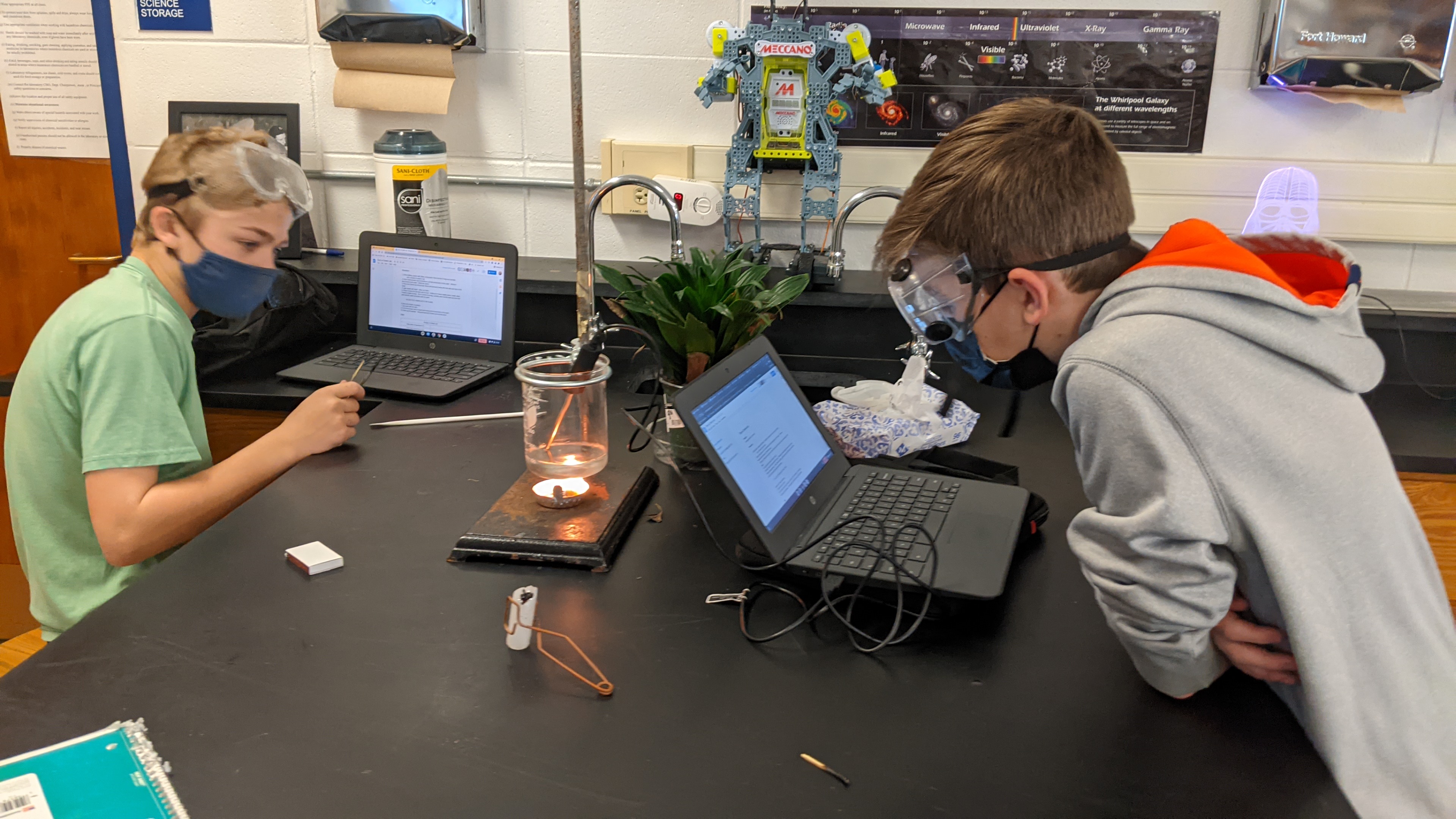 CCSD 89 on Twitter "Eighthgrade science students in Paul Wilson's