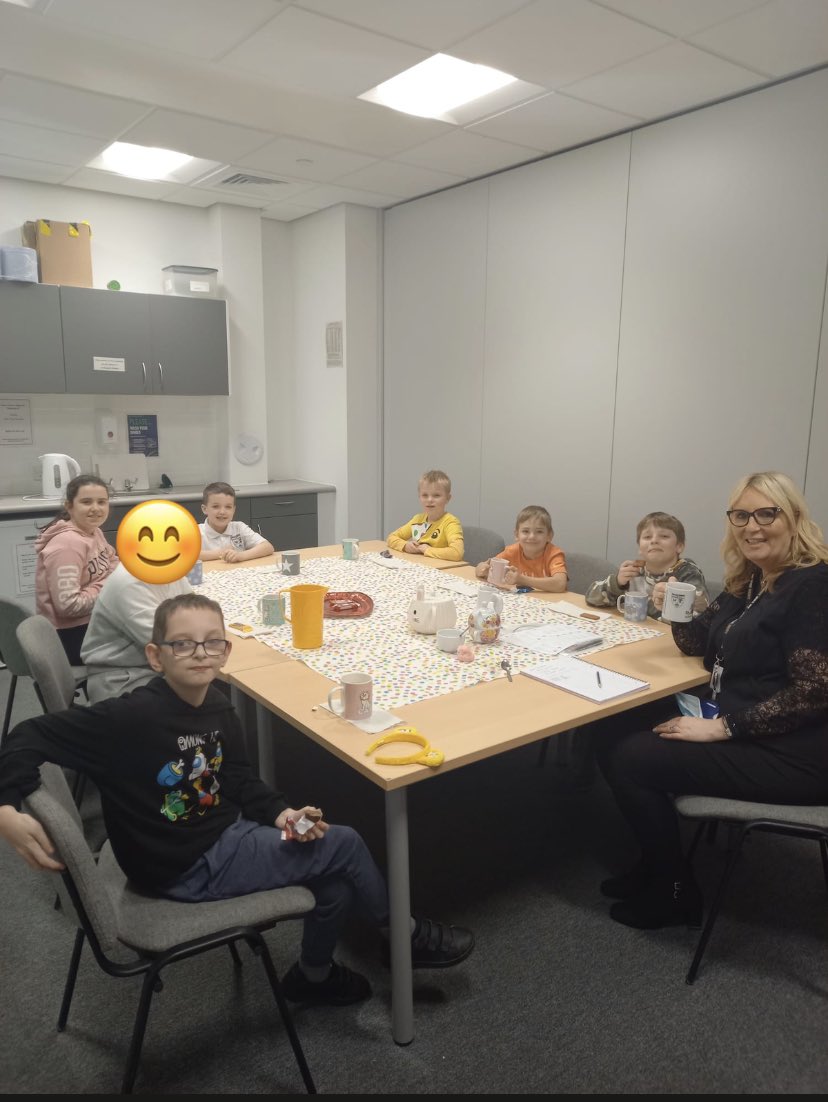 PrimaryBalloch's tweet photo. Our senior pupil of the week having tea with Mrs Hollern! Tea with SLT. #bebrilliantatballoch https://t.co/k5m0XXPftc