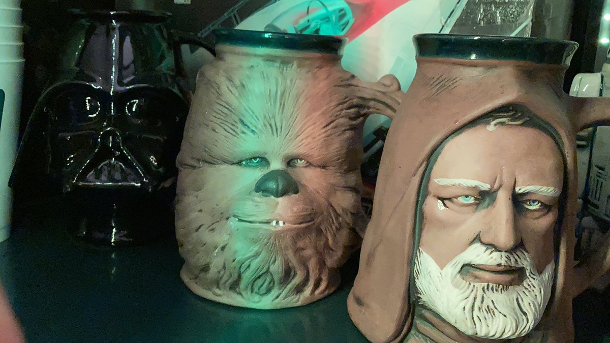 holochronicles's tweet photo. @laceygilleran Iโm going with any of the 3 #Rumph mugs. Big and beautiful! https://t.co/5hIGBbdZfk