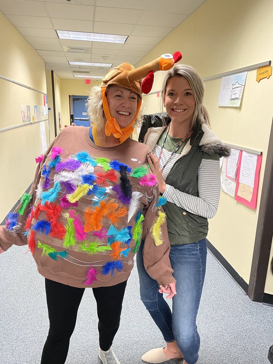 msdear4's tweet photo. @frisonlisa is the BEST! Thankful for such SUPPORTIVE and FUN admin! Gobble til’ you wobble! https://t.co/BUkhvZCnuW