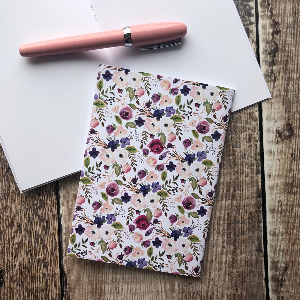 WhimsyandFrip's tweet photo. Throughout November, all notebooks will have 15% off, PLUS all orders over £15 will receive a free Breakfast Notepad! 
.
.
.
.
#createcultivate #makerlife #inmybag #notebooksale #makersgonnamake #madetocreate #brightcolours #notebooknovember https://t.co/XeJp51MJws