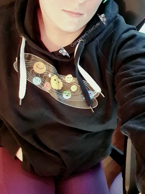 Friday mood - wearing an old oversized sweater and tiredness.  Only one more hour of work to go. https://t<a href="/tag/love"class="tags"><span>#love</span></a><a href="/tag/sexy"class="tags"><span>#sexy</span></a><a href="/tag/porn"class="tags"><span>#porn</span></a><a href="/tag/nude"class="tags"><span>#nude</span></a><a href="/tag/boobs"class="tags"><span>#boobs</span></a><a href="/tag/valentinesday"class="tags"><span>#valentinesday</span></a>