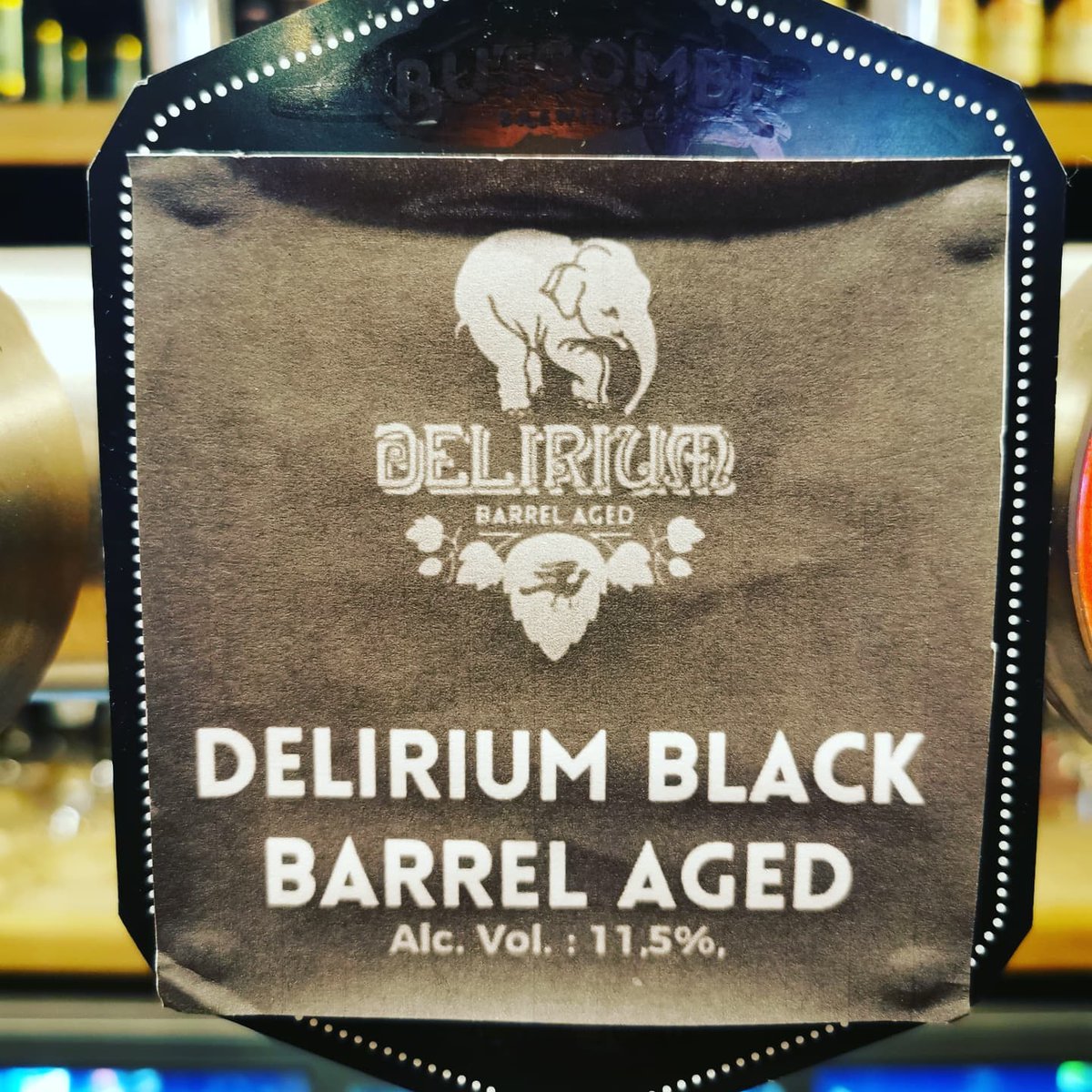 TheLilEmp's tweet photo. Delirium Black Barrel Aged 11.5%
Blended Delirium Nocturnum &amp; Delirium Christmas matured in oak bourbon barrels for 9 months 👌
We don't like to play favourites but oh our days this beer is the bomb 🤤🍻
#welovebeer #belgianbeer #belgianbeersince2013 #theoriginal  #fridayvibes https://t.co/Lq4LbOgijU