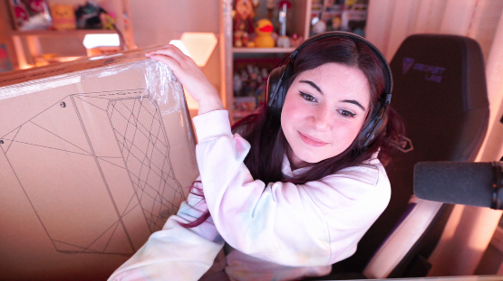 Vamos a abrir ahora mismito este pedazo de PC de <a href="/Ultima_Oficial/">Última Informática</a>, PORFA VENTE

¿RT?
twitch.tv/paracetamor