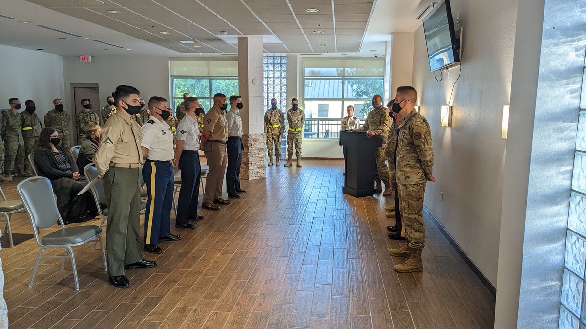 ColdCobra_7's tweet photo. Congratulations to the newest graduates of the 35S course.  One of the most mentally challenging courses in the Military. Huge Congratulations to all! @ColdCobra_6 @Raptor_Se7en @SentinelSe7en @Anarchy_VII @SentinelSix @PhoenixBDE_7 @Crucible_7 @_Raptor37 @SentinelSix https://t.co/LRYX0lZTj8