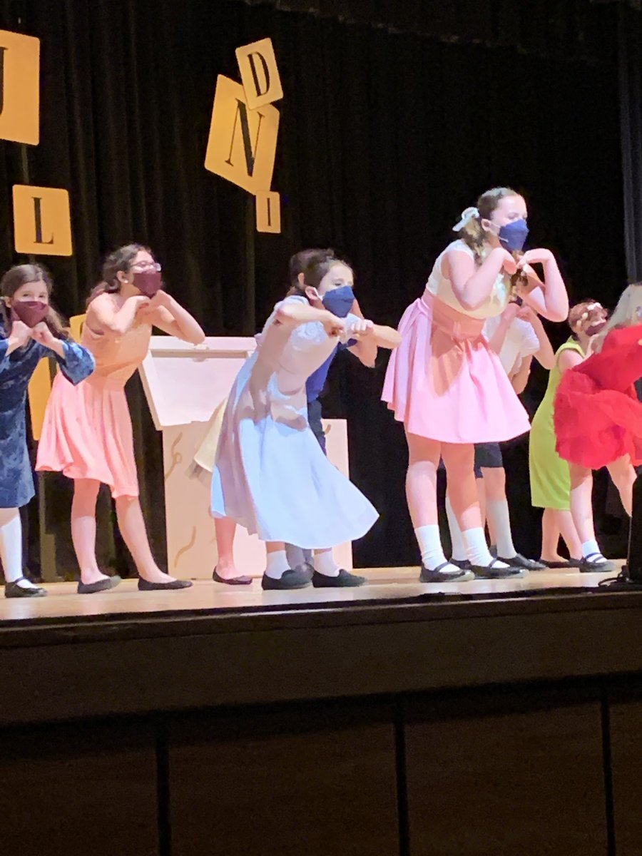 Welcome <a href="/Hopewell_Viking/">Hopewell High School</a> fourth graders to Hopewell HS for the <a href="/HMJHS_Vikings/">Hopewell Junior High</a> School Musical Matilda.  We love having you visit. #VikingPRIDE <a href="/HHSVikingAP/">Dr. Rob Kartychak</a> <a href="/HopewellJrChoir/">Mr. Toporski</a> <a href="/VikingMusicals/">Viking Musicals</a> <a href="/PrincipalKKane/">Korri Kane</a> <a href="/HMJHPrincipal/">Kat</a>