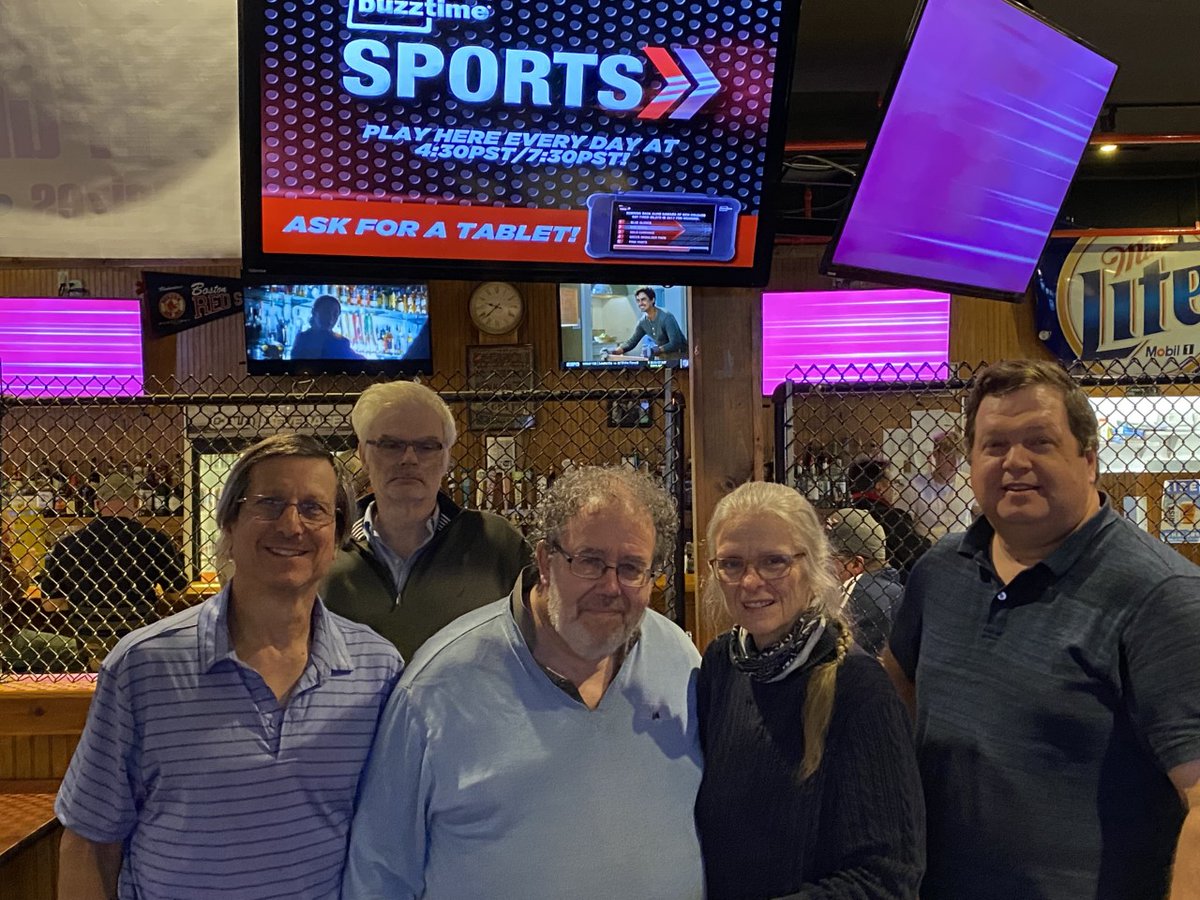 Buzztime's tweet photo. Got a place in mind that you want to play Buzztime?
Check out the Bar Buddy Bar Tab program⤵️
https://t.co/yYWongR95m
#BarBuddies #Referral #BarTab #Buzztime https://t.co/sjhBtSjv0d