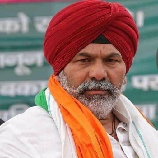 Parmindermalak's tweet photo. The real hero @RakeshTikaitBKU ਇਸ ਬੰਦੇ ਦਾ ਬੜਾ ਵੱਡਾ ਯੋਗਦਾਨ ਰਿਹਾ ਕਿਸਾਨ ਅੰਦੋਲਨ ਚ ਧਾਕੜ ਆਗੂ ਟਿਕੈਤ, ਜੇ ਓਦਣ ਭੱਜ ਜਾਂਦਾ ਤਾਂ ਅੰਦੋਲਨ ਖਤਮ ਸੀ। 
ਇਸ ਬੰਦੇ ਨੂੰ ਸਦਾ ਯਾਦ ਰੱਖਿਓ🙏🏻 salute #FarmersProtest #FarmLawsRepealed #FarmLaws https://t.co/qngwLm0KgU