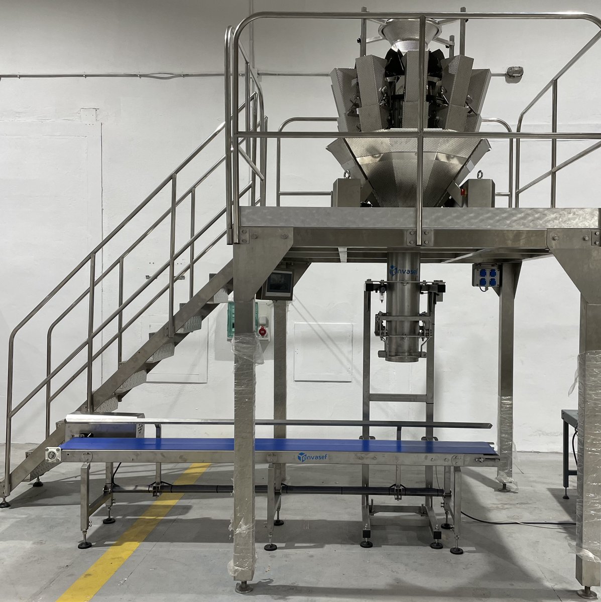 envasef_sat's tweet photo. Finalizada la fabricación, en colaboración con Victor Oscametal, de un nuevo modelo de llenadora de sacos para integrarla en nuestras líneas de #dosificado con #pesadora #multicabezal. La próxima semana empezaremos con las pruebas. https://t.co/QLzxAx0n1o