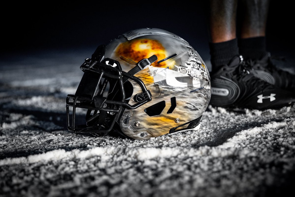 Utah_Football's tweet image. It was known for its speed and toughness. Deemed one of the fastest ships in the fleet, the USS Salt Lake City was nicknamed “the one-ship fleet”.

Read: spark.adobe.com/page/sHeuhndVX…