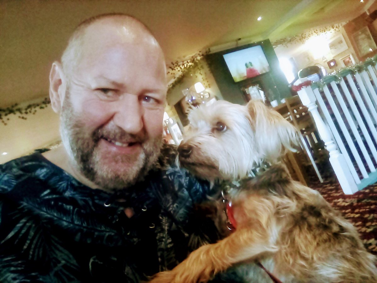AndrewNoble16's tweet photo. #allthefeels #FridayFeeling had lunch with my girl 🐾❤️ #heartfelt #thanks #manager Chris & #team #TownHouse #StAnnes @greenekingcares such warm #hospitality at it's very best! #Pubsafe #local #quality @StAnnesTweetUp #DogFriendly pub 🐾🐾❤️ such a lovely #welcome! 🐾❤️😃👏👏👏👏 https://t.co/BmySa8Eb4i