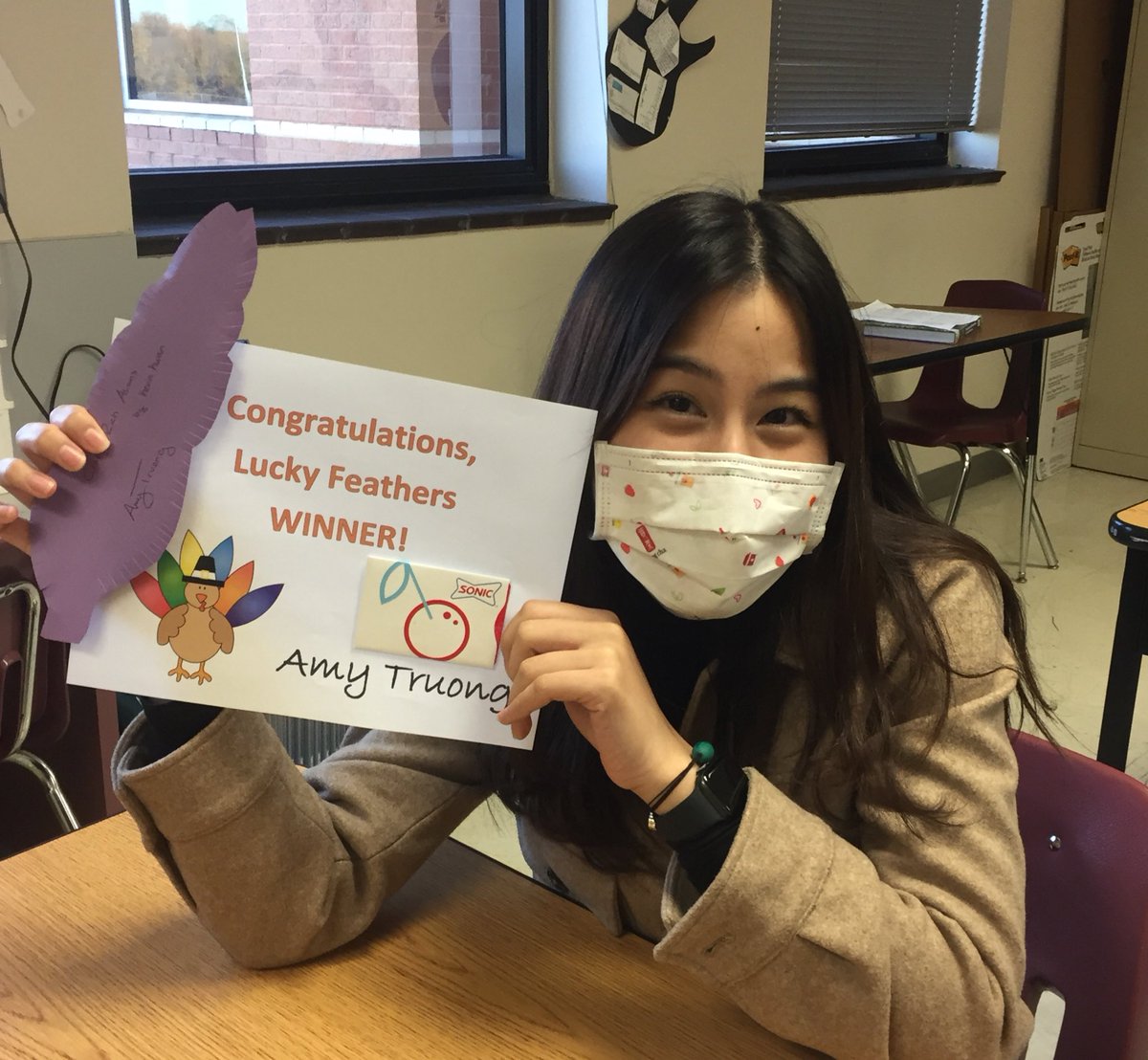 Congratulations to this year’s Lucky Feathers grand prize winner! Thanks for participating. #HaltomReads