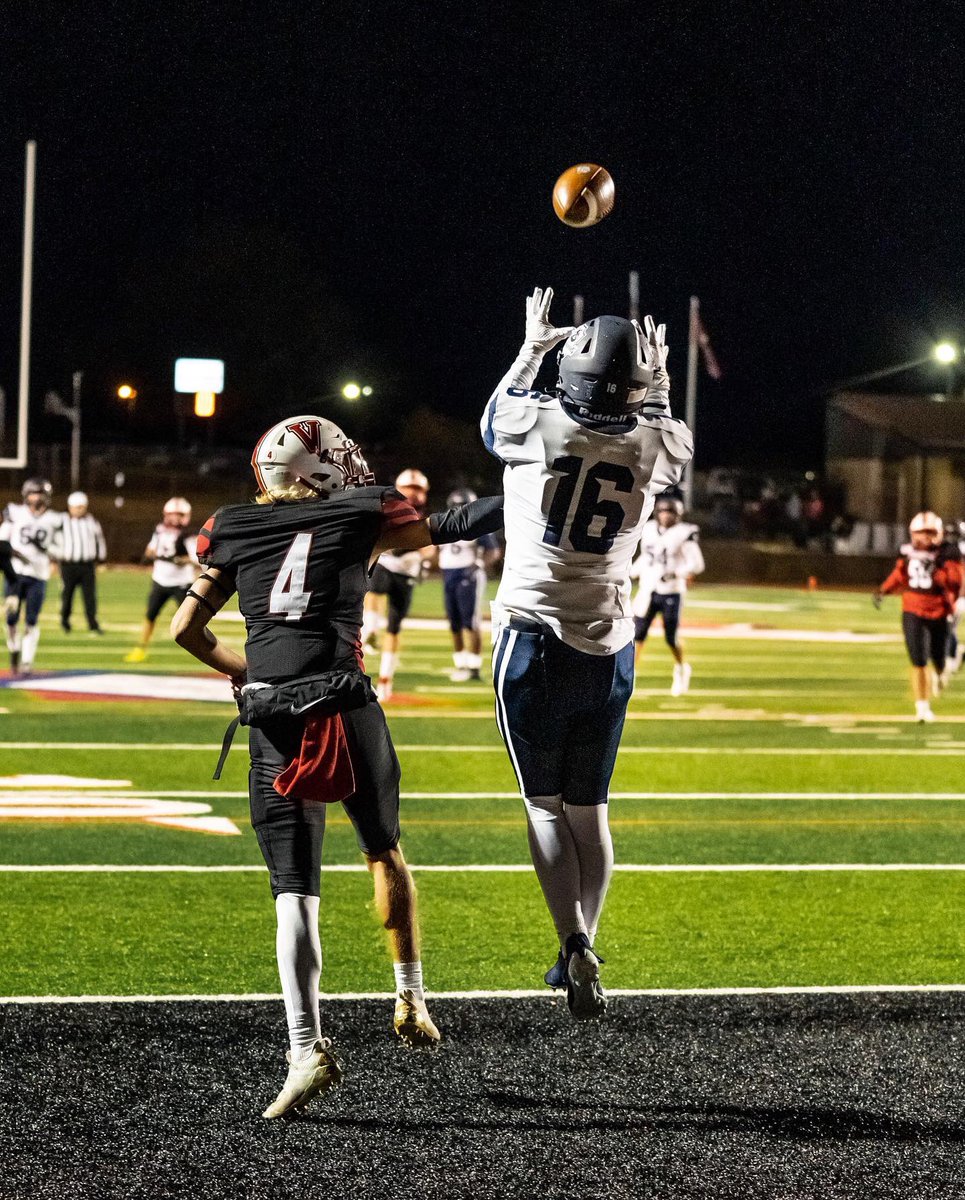 WarriorvilleFB's tweet photo. #ROADWARRIORS travel to Jonesboro tonight to take on the Nettleton Raiders for round 2 of the 5A state playoffs
#LEO
#PERFECTUNITY
#TGW https://t.co/ivHGB7NnJl