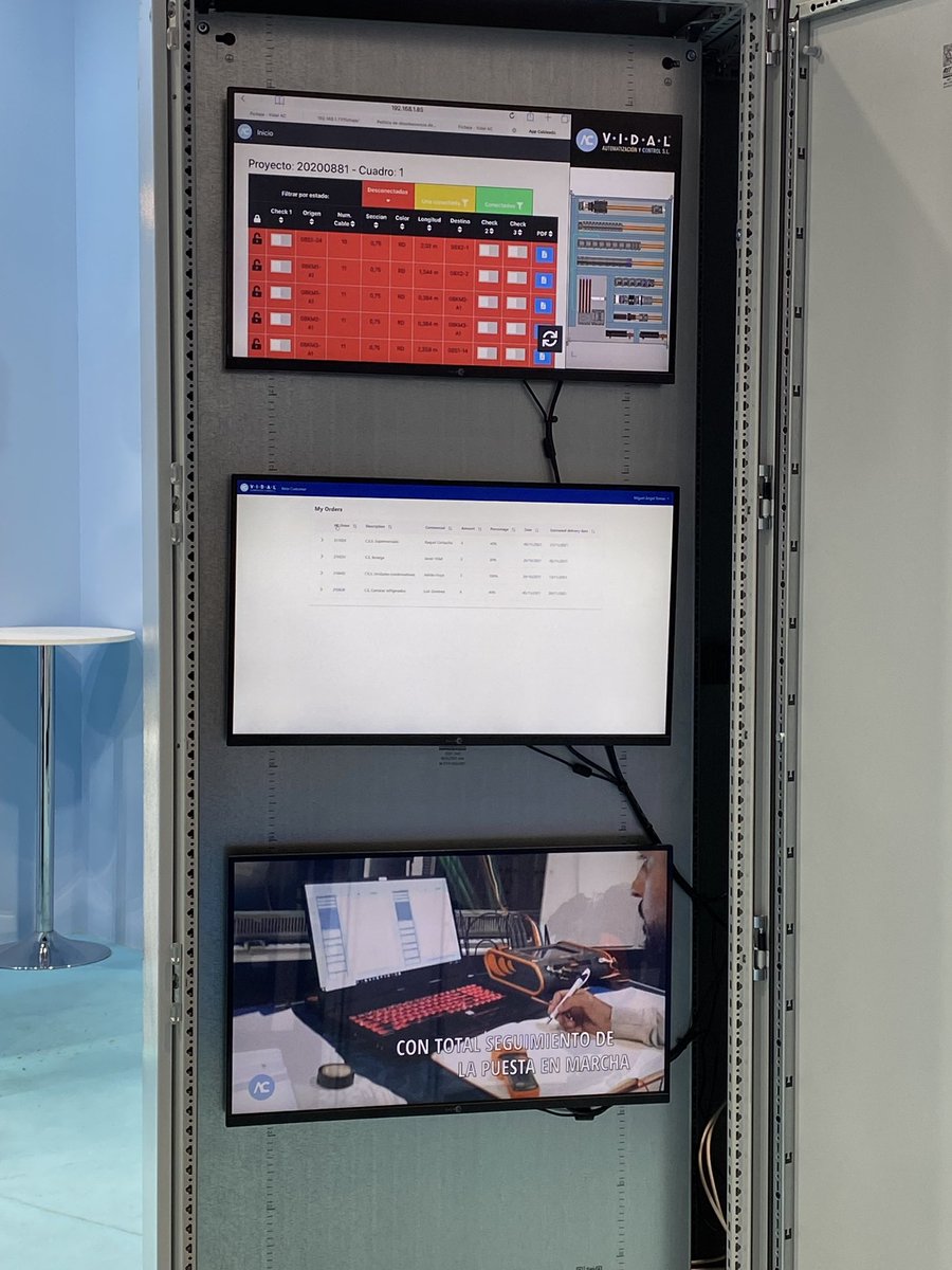 vidal_ac_sl's tweet photo. Hoy es el último día en @feria_cr , durante la cual hemos estado mostrando en directo la tecnología utilizada para la fabricación de cuadros eléctricos industriales. https://t.co/lnhfgNwMVk