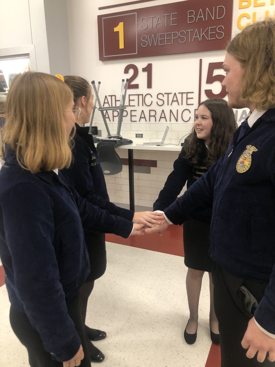 Leila Roberti, Adi Adams, Tyler Rottermond, and Oliva Vogt made program history for being the first Reedy FFA members to advance to state in a Leadership Development Event! Wish them luck as they travel the SHSU in December for State LDE's! #RoarLionRoar