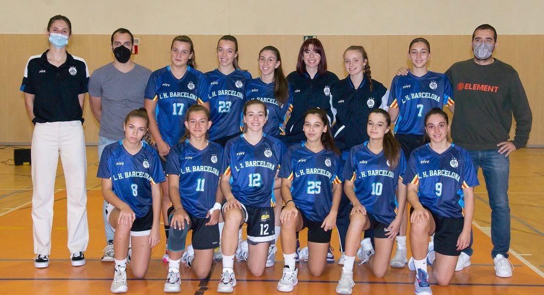 LimaHortaBasket's tweet photo. 🔥Aquest cap de setmana comença la lluita de les nostres INFANTILS, CADETS I JUNIORS FEM PREFERENTS per una plaça a preferent A.

Volem donar tot el suport i els ànims per afrontar les fases d'accés per formar part dels 8 millors equips de Catalunya a cada categoría! https://t.co/7IVeBGg5ST