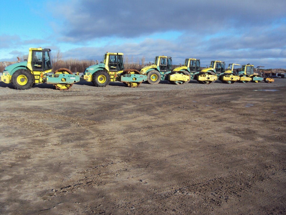 BMcDowellEquip's tweet photo. Putting The Rollers Away For The Season @BMcDowellEquip #compaction #rollers #fancylikeapplebees #sudbury #barrie #muskoka #frenchriver https://t.co/AMunYvJ3Gw