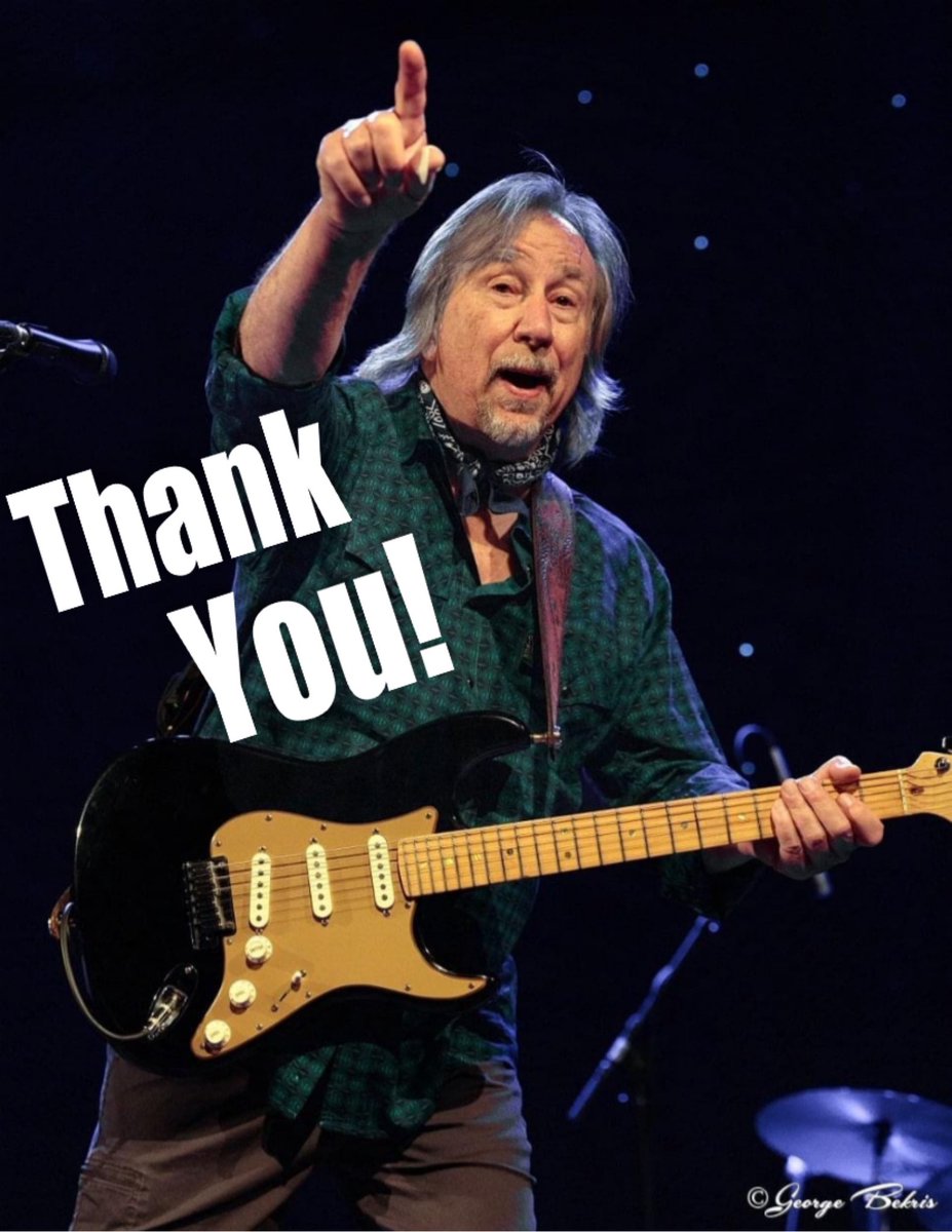 Jim_Messina's tweet photo. Thank you to everyone at last nightโs show @infinityhall in Hartford.
๐ธ: A very special Thank You to George Bekris!
#jimmessina #logginsandmessina #poco #buffalospringfield #jimmessinaandhisjesters #livemusic #guitarist #fender #infinitymusichall #connecticut https://t.co/rKuqvzNPKn